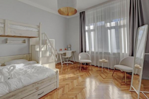 ROYAL STREET Retreat